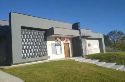 Imóvel de Alto Padrão à Venda no Residencial Santa Bárbara em Jambeiro