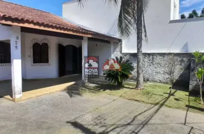 Casa Térrea com 2 Dormitórios no Centro de Caraguatatuba / SP