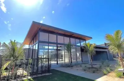 Casa de condomínio no goiânia golfe clube com 4 suítes à venda