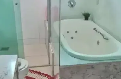 Casa de Condomínio à Venda no Jardins Lisboa, Goiânia – 4 Suítes