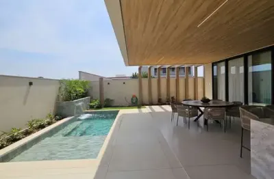 Jardins frança sobrado alto padrão mobiliado  térreo - escritório com duas estações de trabalho - lavabo - sala de estar, sala de jantar e cozinha amplos com integração à varanda gourmet - varanda gou