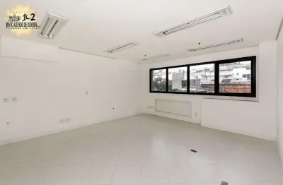 Sala comercial para alugar na Avenida Luiz Manoel Gonzaga, 351, Três Figueiras, Porto Alegre