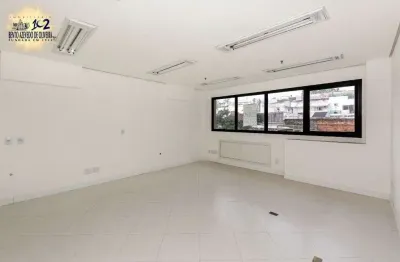 Sala comercial para alugar na Avenida Luiz Manoel Gonzaga, 351, Três Figueiras, Porto Alegre