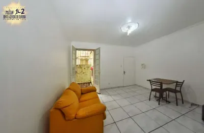 Imperdível: apartamento térreo com dois pátios na cidade baixa