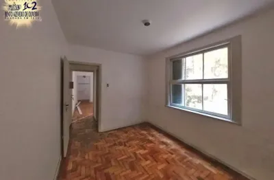 A poucos metros da ufrgs: seu novo lar da duque de caxias!