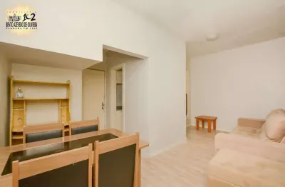 Apartamento semi mobiliado de um dormitório no centro histórico