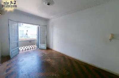 Lindo apartamento de dois dormitórios em frente ao praia de belas