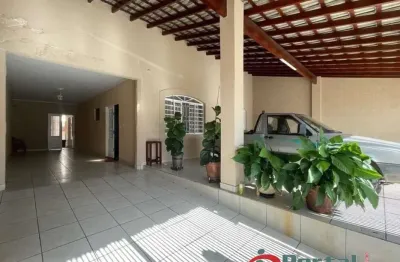 Casa com 4 quartos à venda na Vila Maria, Indaiatuba , 294 m2 por R$ 699.000