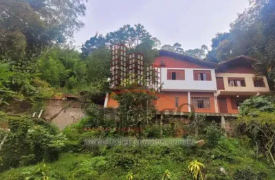 C513 Casa em área nobre, Vale dos Pinheiros- Nova Friburgo-RJ