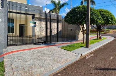 Casa com 2 quartos para alugar na Rua Pioneiro Antonio Pietro Bon, 1364, Jardim Dias II, Maringá