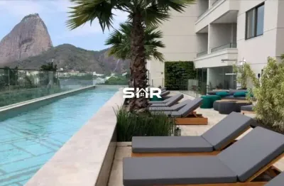 Descrição: planta com 3 suítes independentes, dependência  completa de serviço com armários planejados e splits em todos os  cômodos, blindex e espelhos nos banheiros e lustre na sala.  andar alto, vi