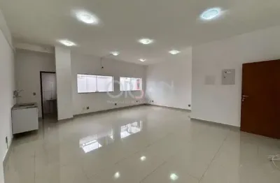 Sala comercial com 1 sala para alugar no jardim são caetano, são caetano do sul  por r$ 2.200