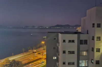 Apartamento beira mar norte todo reformado 4 quartos com piscina