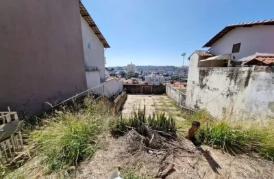 Terreno à venda no Álvaro Camargos, Belo Horizonte 