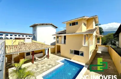 Casa à venda no Jardim Primavera, Caraguatatuba - Região Central