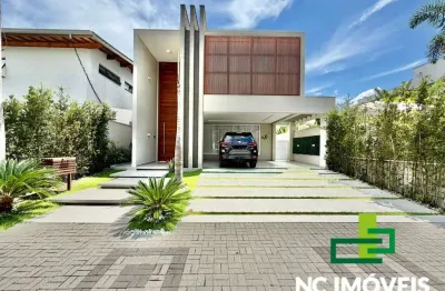 Casa de alto padrão à venda no Condomínio Costa Nova - Caraguatatuba