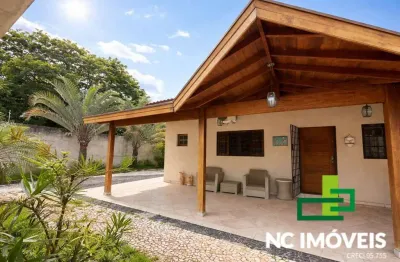 Casa à venda | Rio Juqueriquerê, Pé na Agua, Porto Novo em Caraguatatuba.