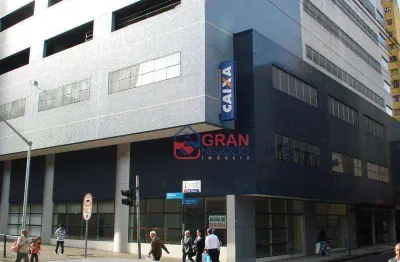 Loja comercial de 315m² para alugar no centro de curitiba