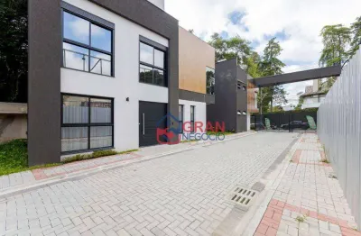 Casa com 3 quartos para alugar na Avenida Cândido Hartmann, 5118, Santa Felicidade, Curitiba