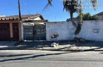 Casa com 2 dormitórios à venda, 117 m² por r$ 213.526 - balneário jussara - mongaguá/sp