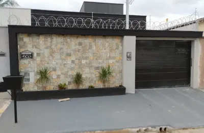Casa com 3 quartos à venda na Rua MDV 13, 0, Moinho dos Ventos, Goiânia