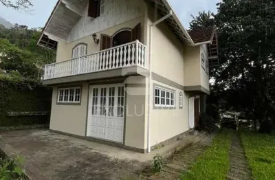 Casa com 4 dormitórios à venda, 260 m² por r$ 970.000,00 -vargem grande - nova friburgo/rj