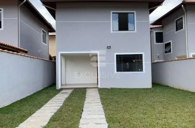 Linda casa duplex de 90 mts² com 2 quartos, 2 suítes na praça da furunfa