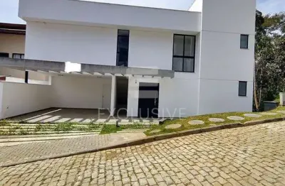 Casa com 3 dormitórios à venda, 231 m² por r$ 1580.000 - cônego  - nova friburgo - rj