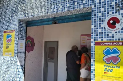 Casa comercial com 2 salas à venda na Avenida Todos os Santos, 160, das Laranjeiras, Serra