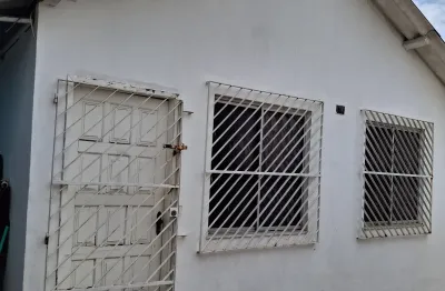 Casa com 2 quartos à venda na Avenida Gramsci, 4, Cidade Continental, Serra
