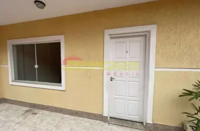 Casa em condomínio com 72m² na vila medeiros por r$ 2.800,00