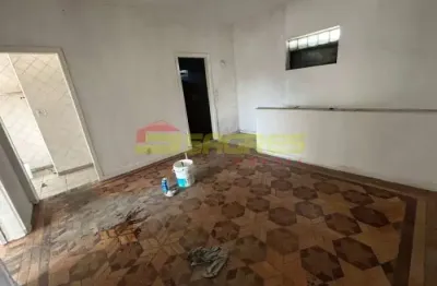 Casa assobradada 100m² no parque novo mundo por r$ 1.900,00
