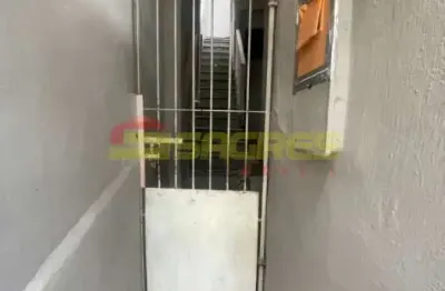 Casa assobradada com 80m² na vila guilherme por r$ 1.800,00