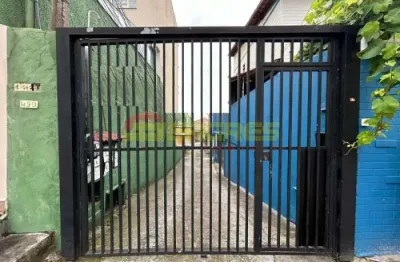 Casa com 2 quartos para alugar na Rua Manuel de Almeida, 490, Vila Guilherme, São Paulo