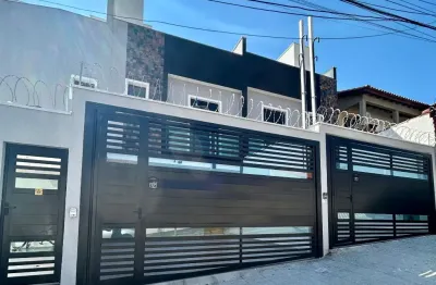 Casa com 2 quartos para alugar na Rua Petrogrado, 1103, Jardim Santo Alberto, Santo André