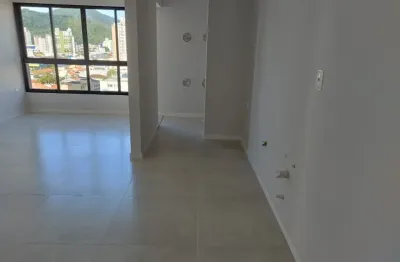 Ótimo apartamento com 3 dormitórios ao lado prefeitura