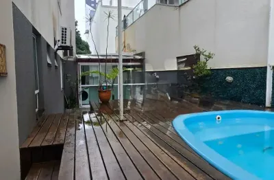 Lindo apartamento diferenciado totalmente reformado no bairro pioneiros