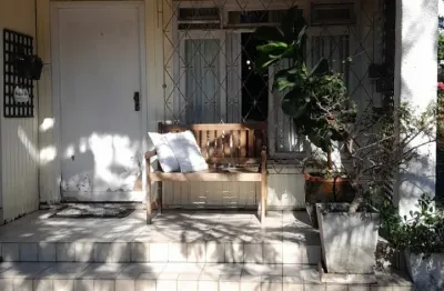 Ótima casa a venda no bairro centro em itajai. terreno com 350 m²