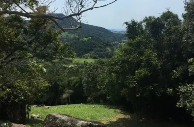 Excelente terreno em condomínio fechado na praia de garopaba