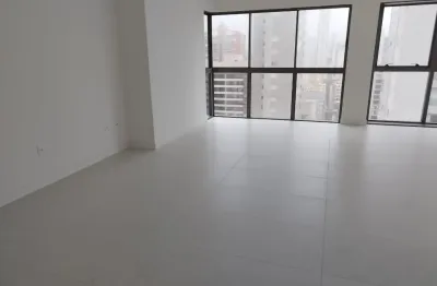 Excelente apartamento prontinho para morar com excelente área de lazer no centro de bc