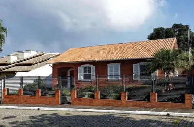 Casa para venda em volta redonda / rj no bairro laranjal