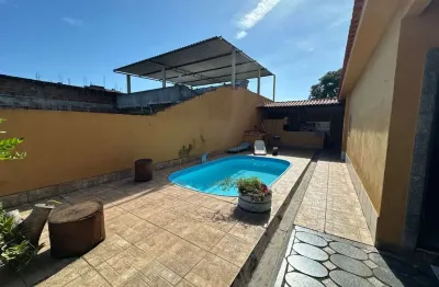 Casa com 3 quartos, 1 suíte e piscina em arrozal -  piraí/ rj