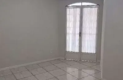 Casa a venda no bairro jardim amália ii, em volta redonda/rj