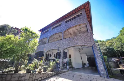 Casa de 4 quartos a venda no bairro jardim belvedere em volta redonda/rj