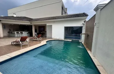 Casa com 3 quartos sendo 1 suíte master e piscina no jardim belvedere – volta redonda/rj