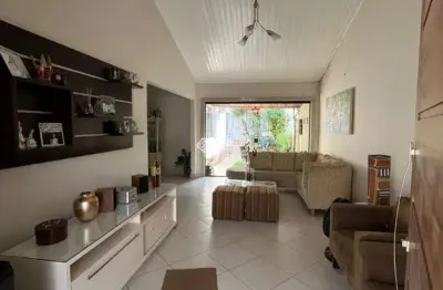 Casa linear à venda no bairro 60 – ampla, aconchegante e com área de lazer completa!