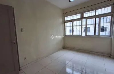 Apartamento 2 quartos á venda no bairro aterrado, volta redonda/rj