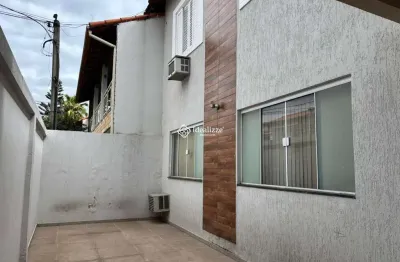 Duplex à venda com 04 quartos no bairro parque das ilhas em volta redonda/rj