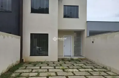 Duplex com 03 quartos sendo 1 suíte no bairro solar santa rita - volta redonda/rj