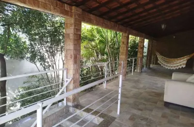 Imóvel de alto padrão em pinheiral | 480m² | piscina | localização privilegiada